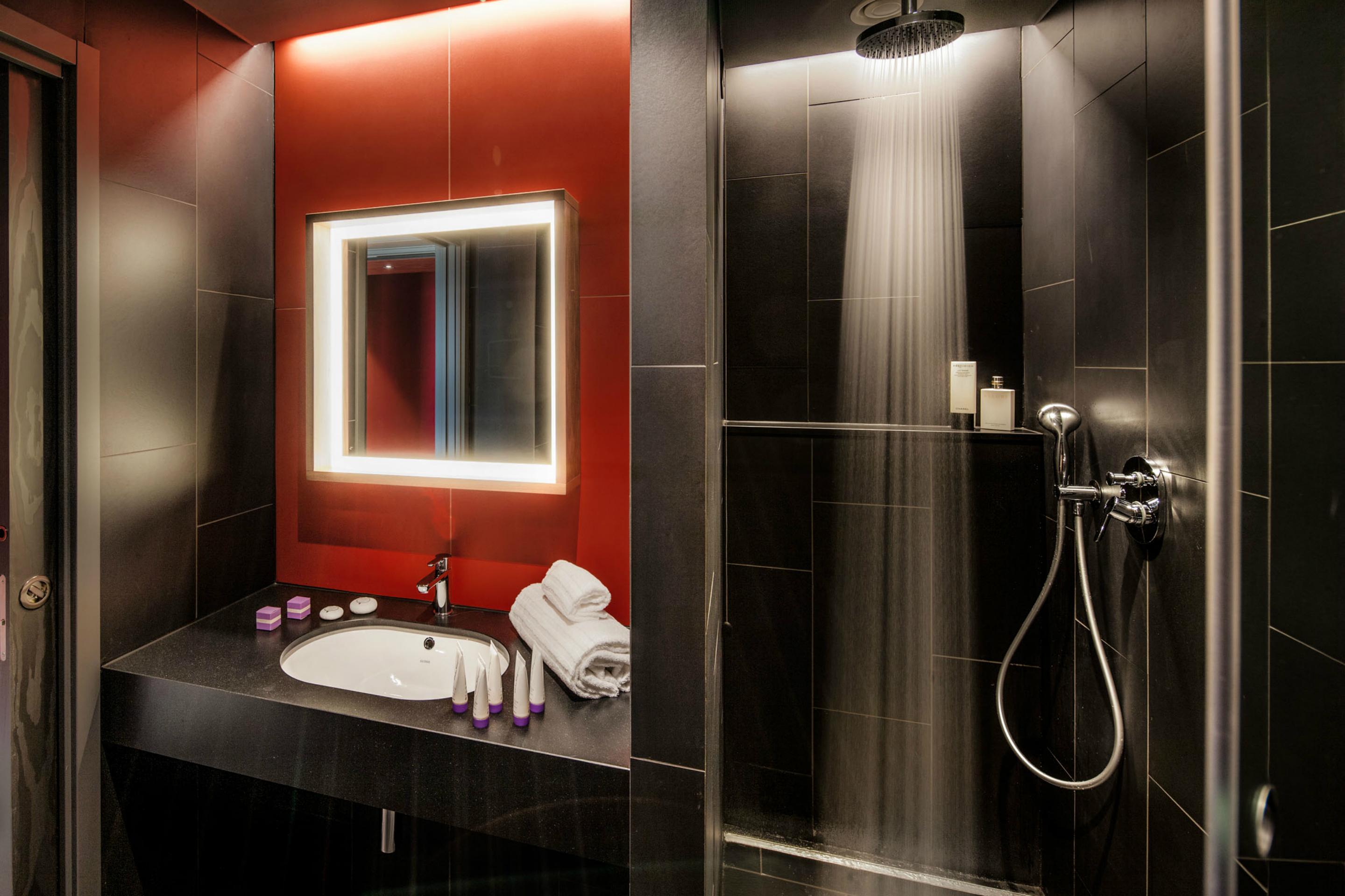 Glam Milan